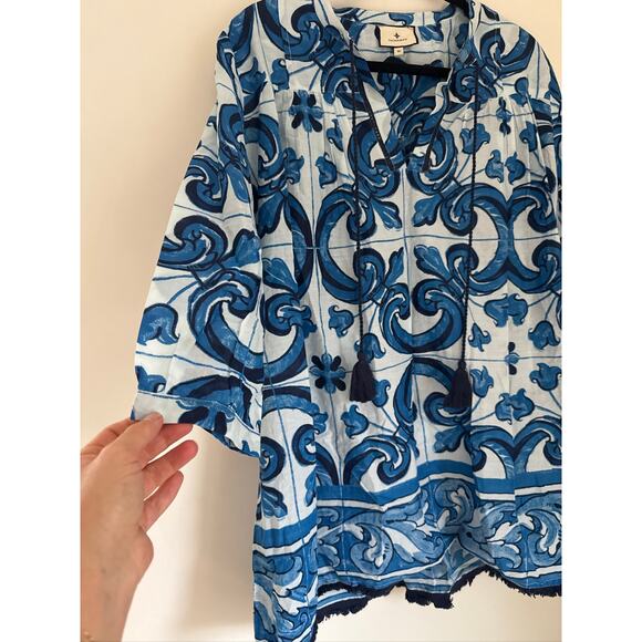 Tuckernuck TNUCK BEACH Capri Blue Majolica Tile Bondi Coverup. Size M - Picture 6 of 8